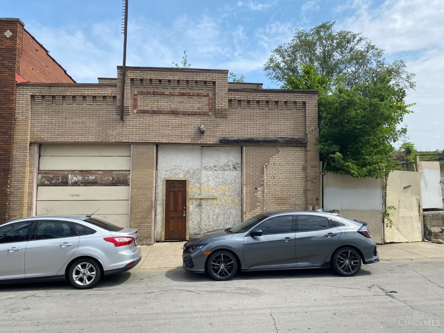 550 Oliver St, Cincinnati, OH for Sale