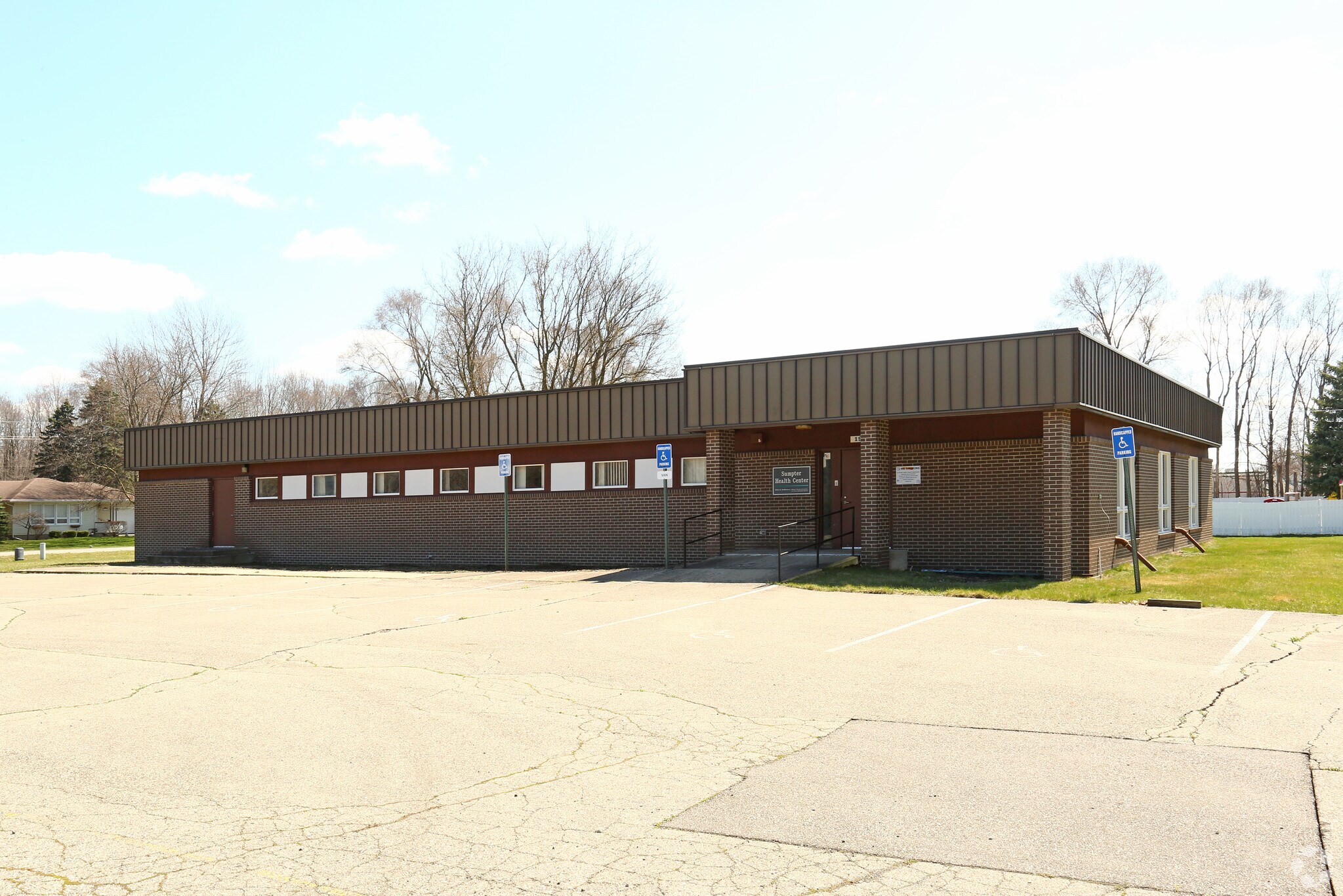 19130 Sumpter Rd, Belleville, MI for Rent