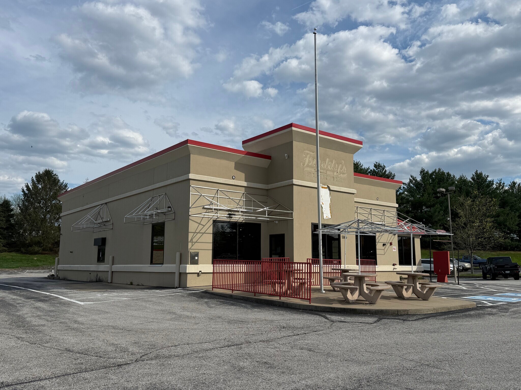 1365 Jungermann Rd, Saint Peters, MO for Sale