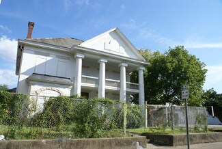 514 Leon Sullivan Way  