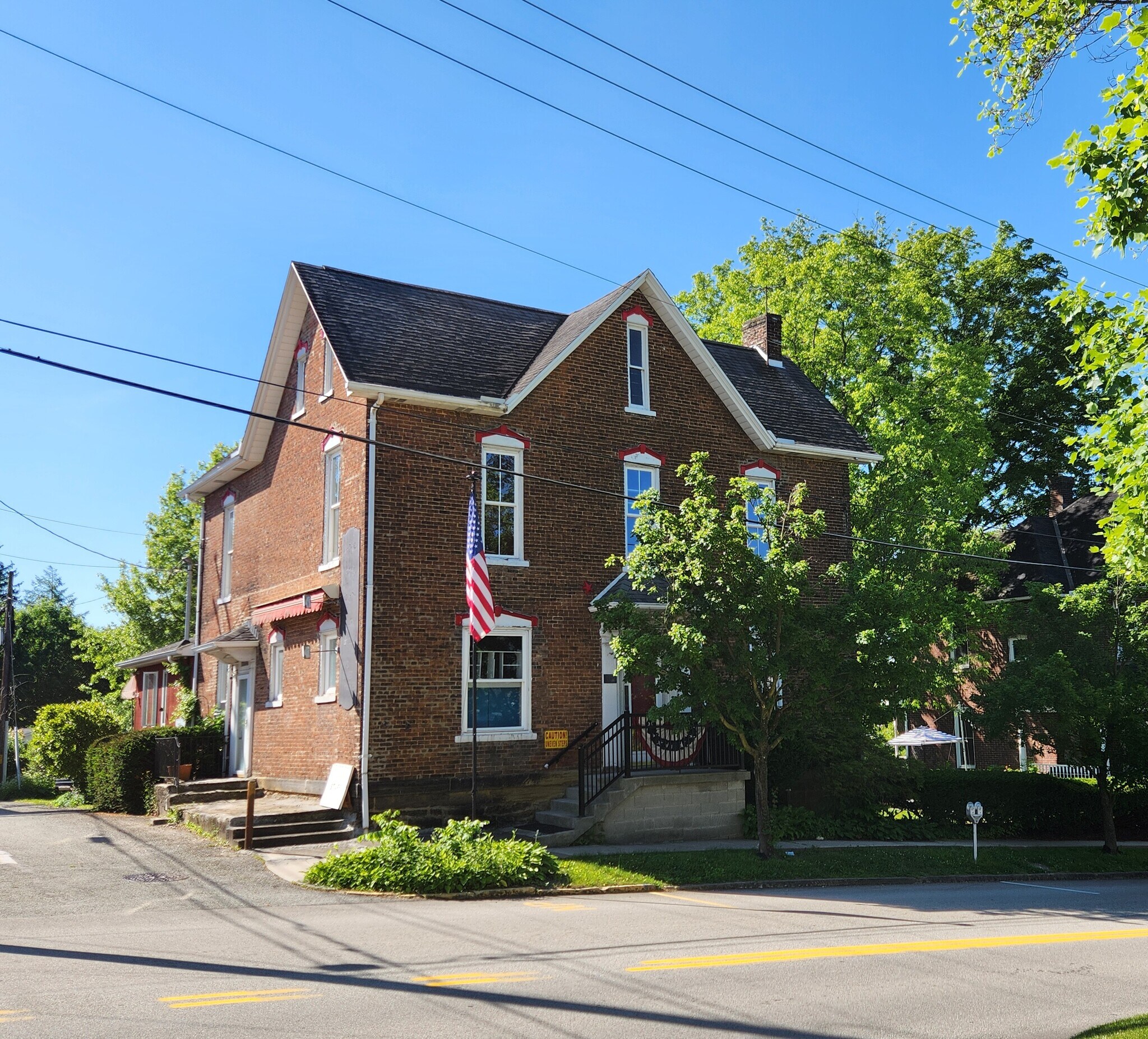 108 S Market St, Ligonier Township, PA for Sale