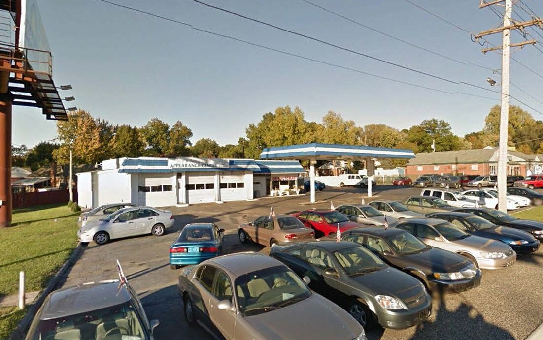 1125 Dunn Rd, Florissant, MO for Sale