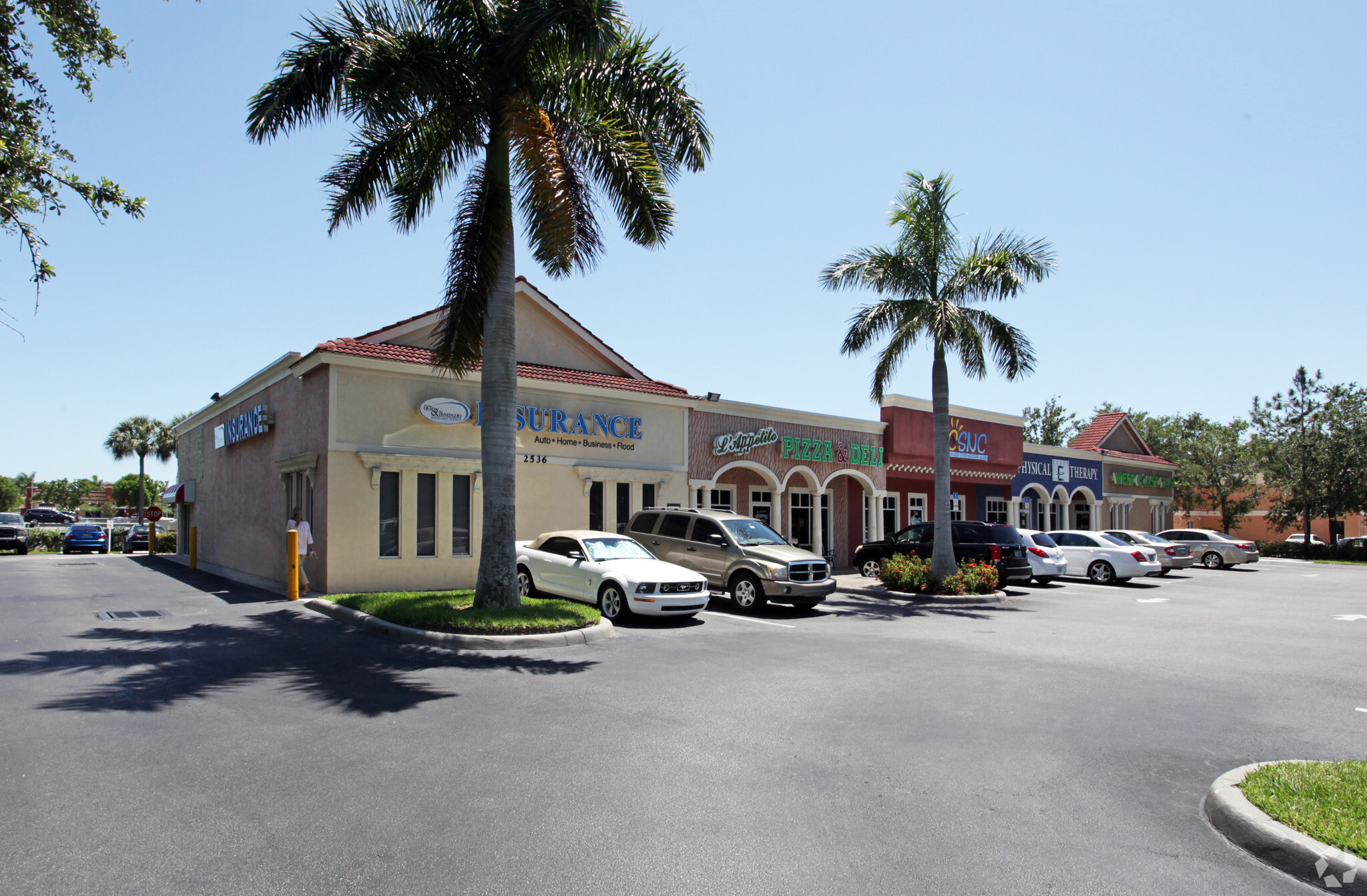 2528-2548 Northbrooke Plaza Dr, Naples, FL for Rent