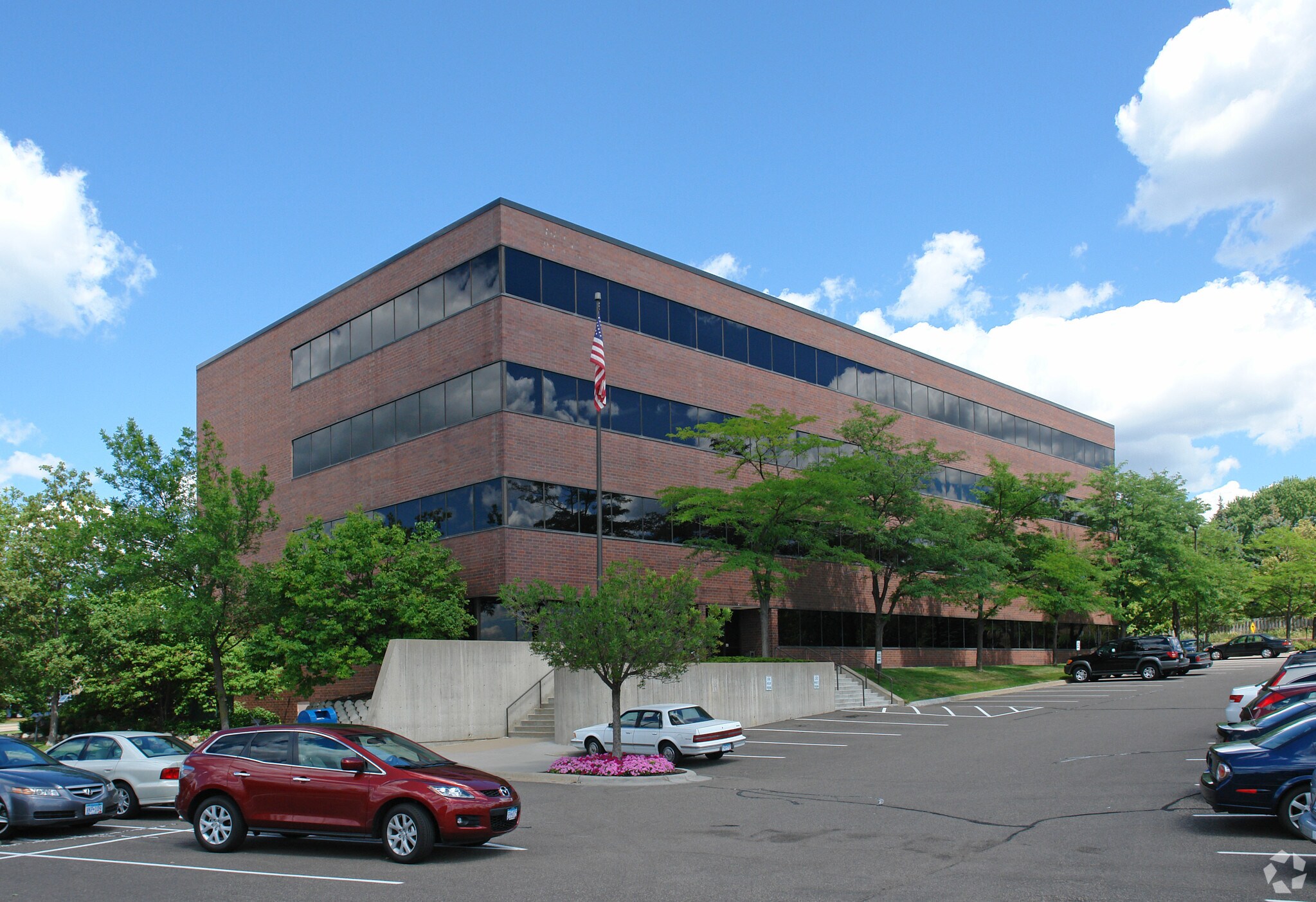 13100 Wayzata Blvd MN 55305 Office Property for Lease on