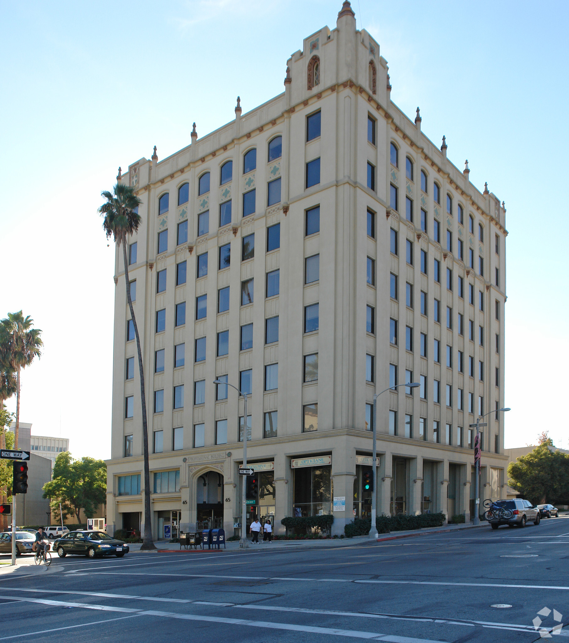 65 N Madison Ave, Pasadena, CA for Rent