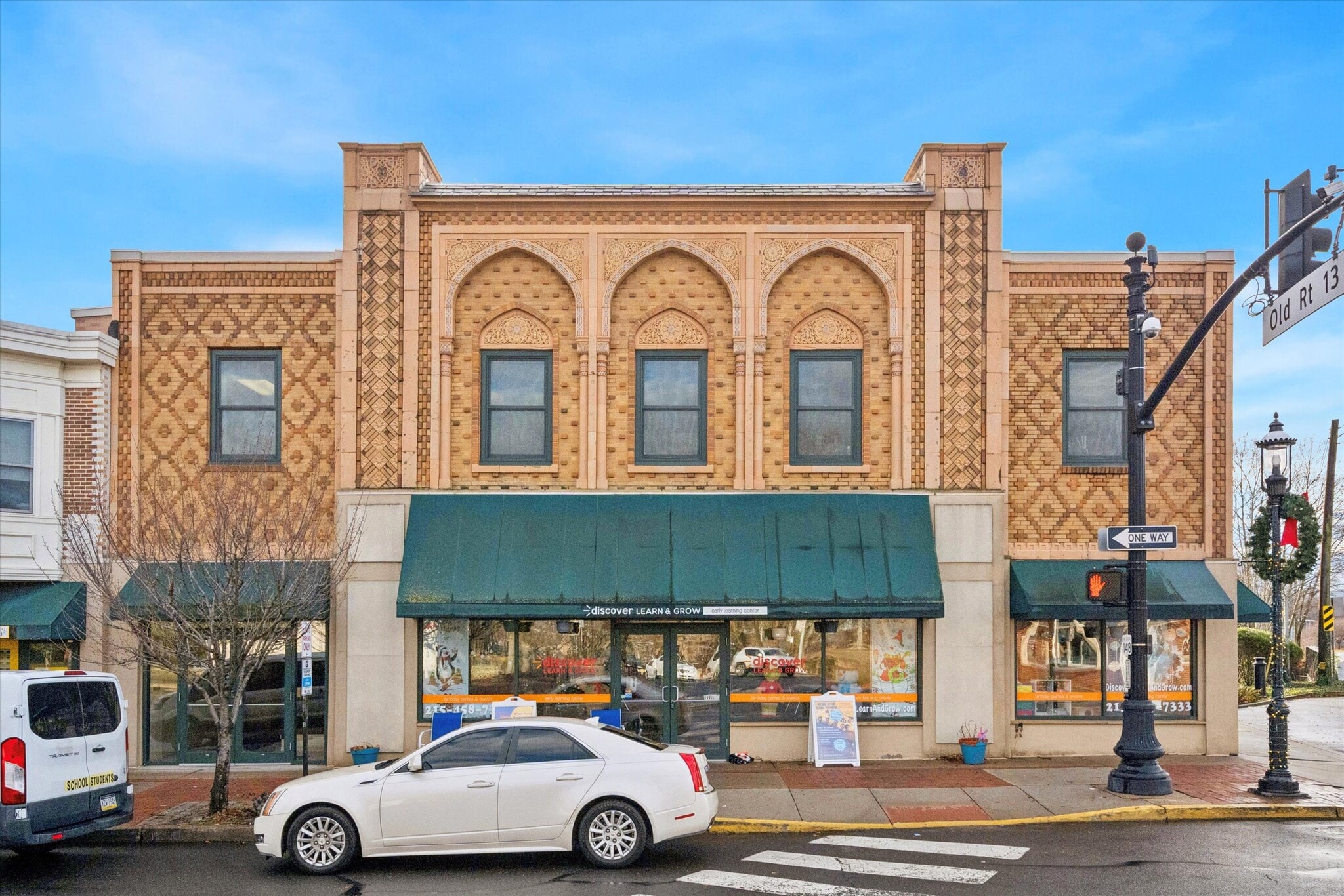 422 Mill St, Bristol, PA for Sale