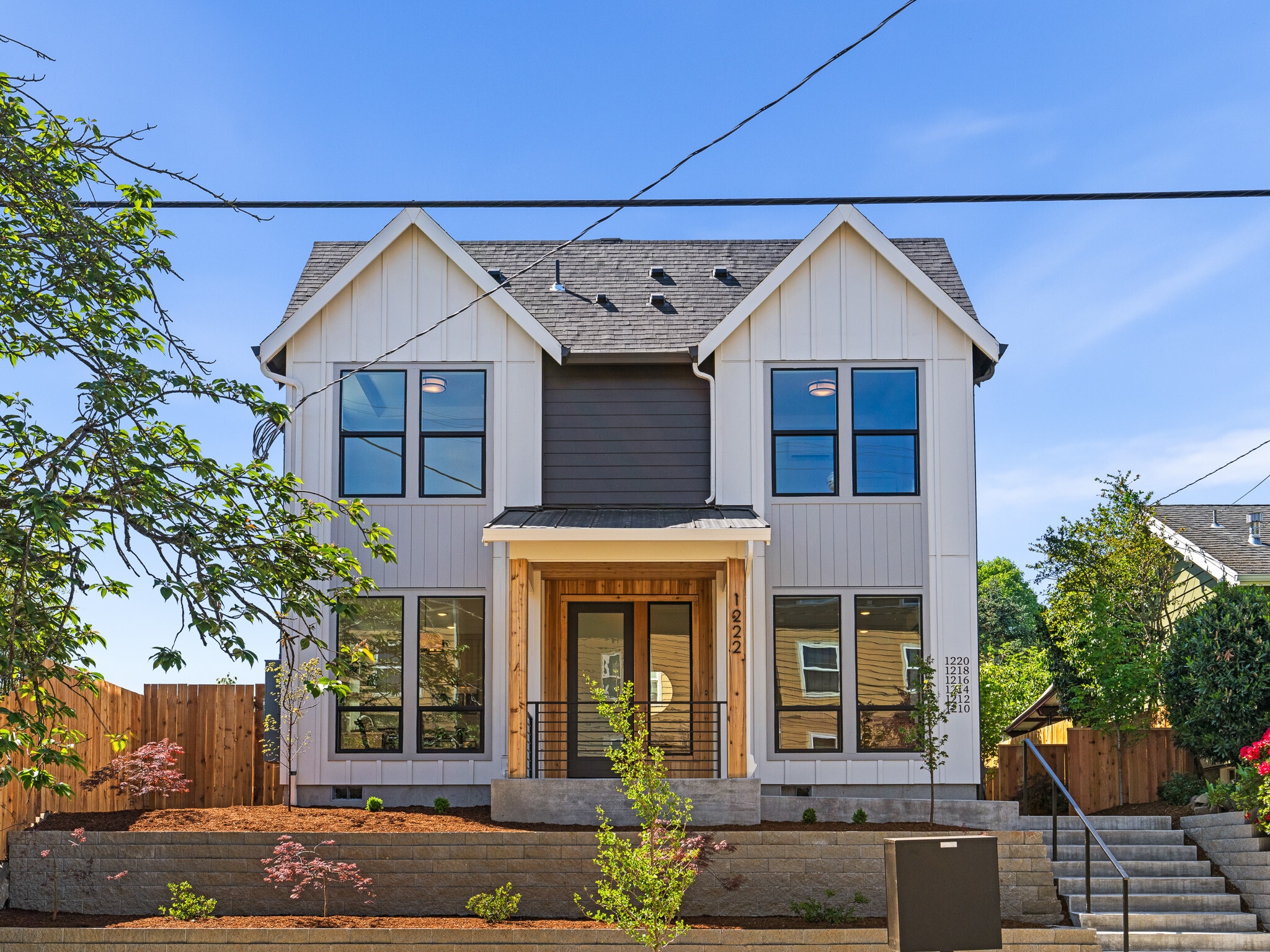 1204 SE Center St, Portland, OR for Sale