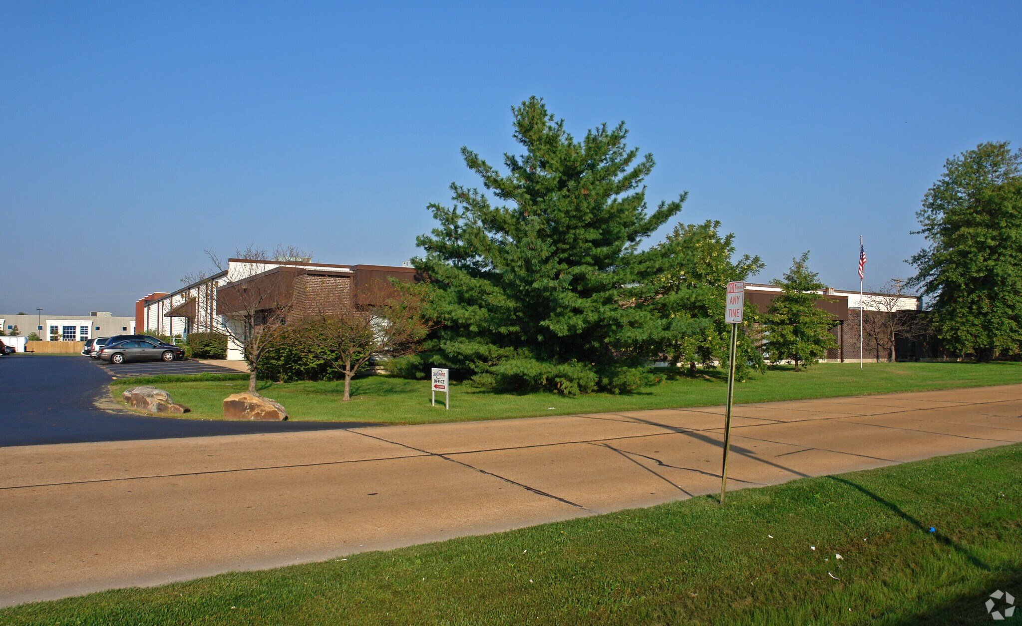 1717 Fenpark Dr, Fenton, MO for Sale