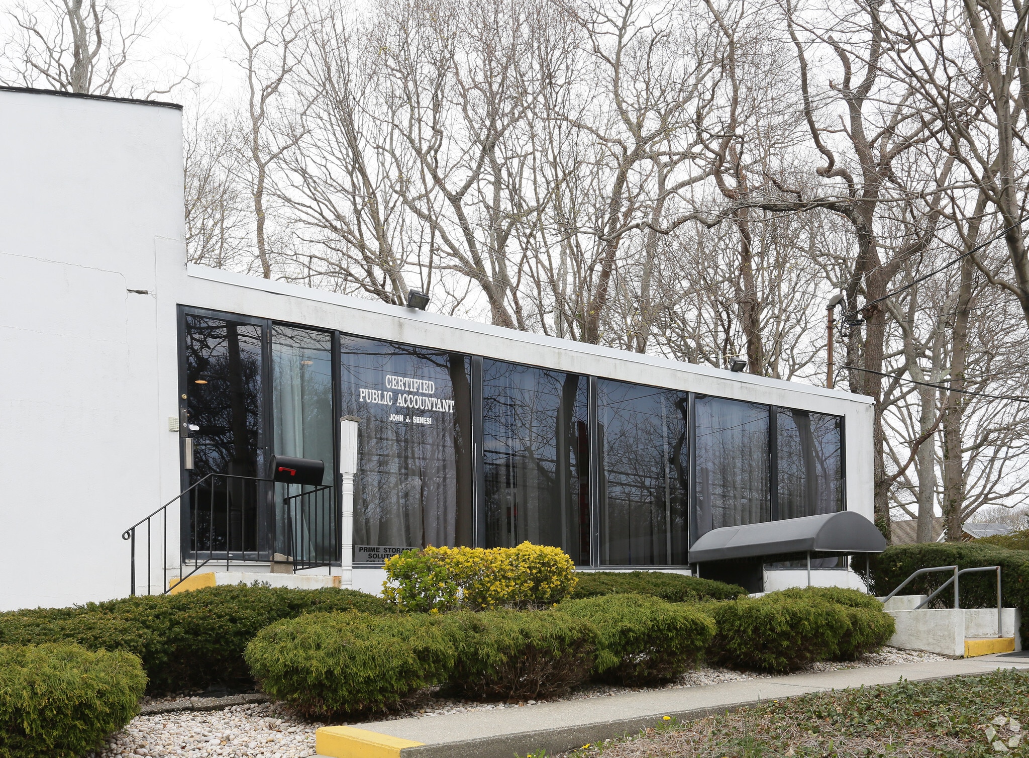 Corner Of N Country & Pine Hill Road, Port Jefferson, NY for Rent