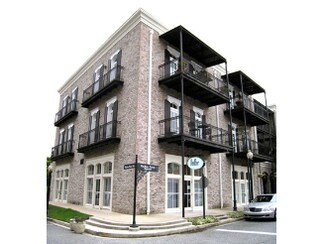 113 Harbor Town Sq  