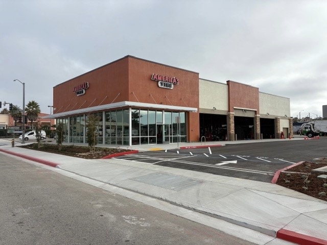 1000 Playa Ave, Seaside, CA for Sale