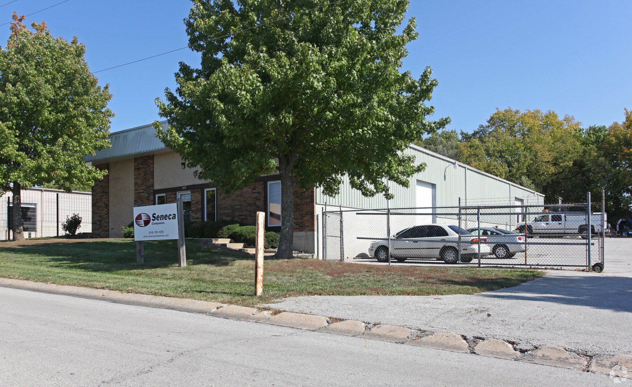 13915 Century Ln, Grandview, MO for Rent
