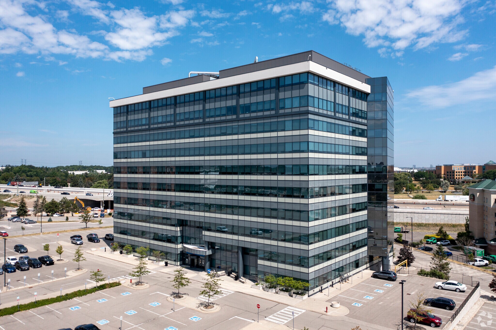 2465 Argentia Rd, Mississauga, ON for Rent