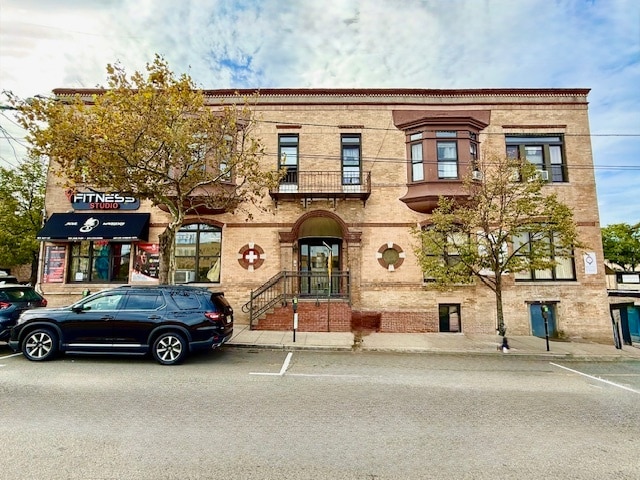 2913 Jeannette St, Union City, NJ for Sale