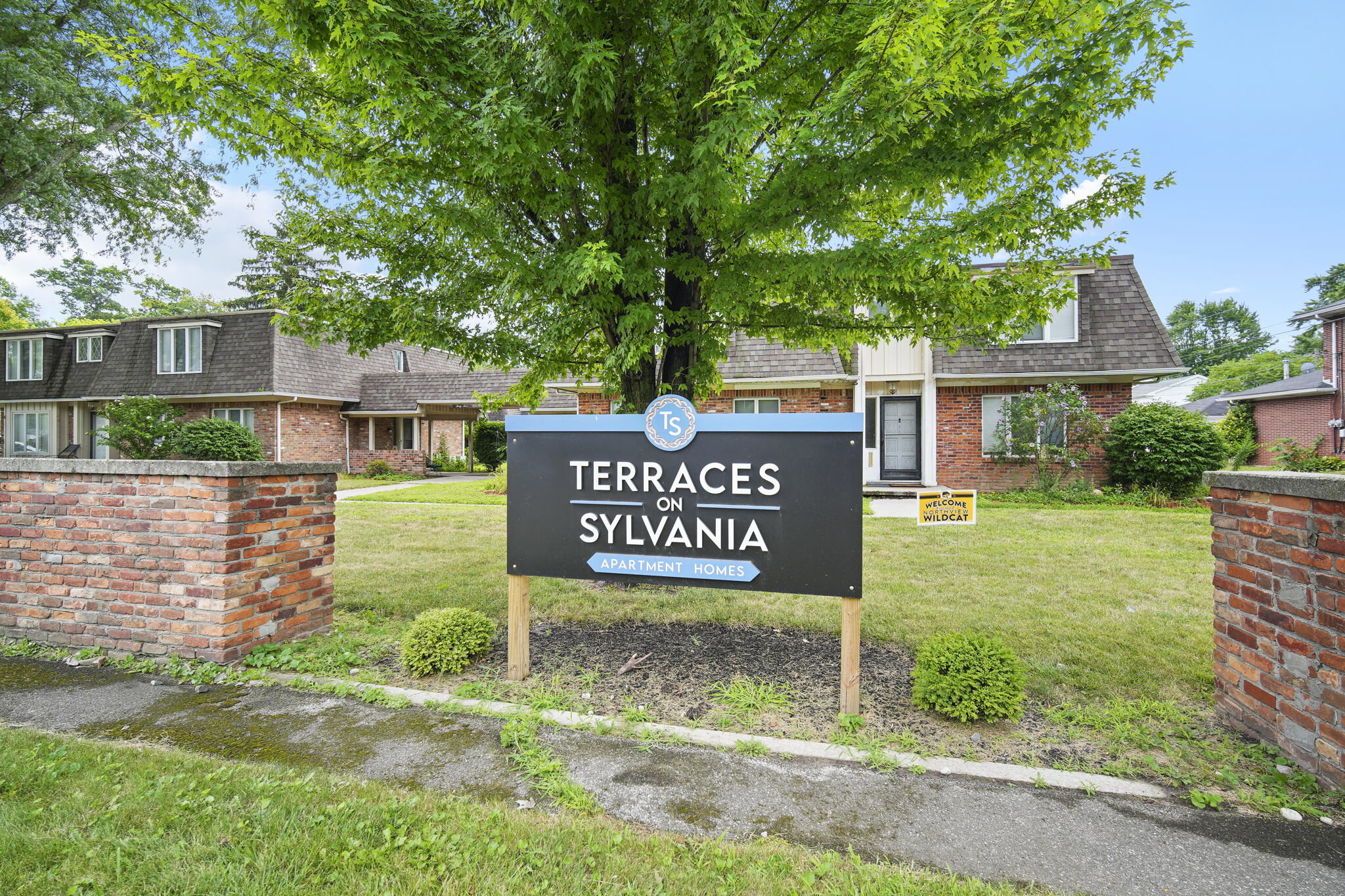 4445-4455 W Sylvania Ave, Toledo, OH for Sale