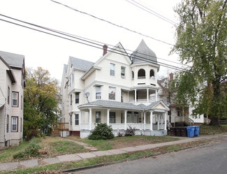 New Britain, CT Apartments - 320-322 Chestnut St