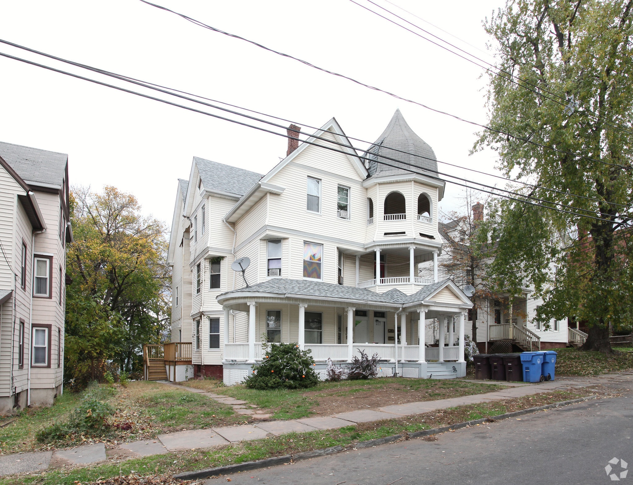 320-322 Chesnut St, New Britain, CT for Sale