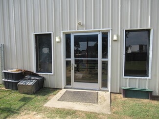 Raeford, NC Retail - 7110 Fayetteville Rd