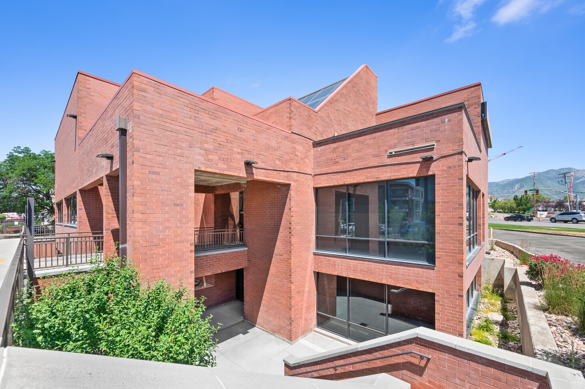 1255 E Brickyard Rd, Salt Lake City, UT for Rent