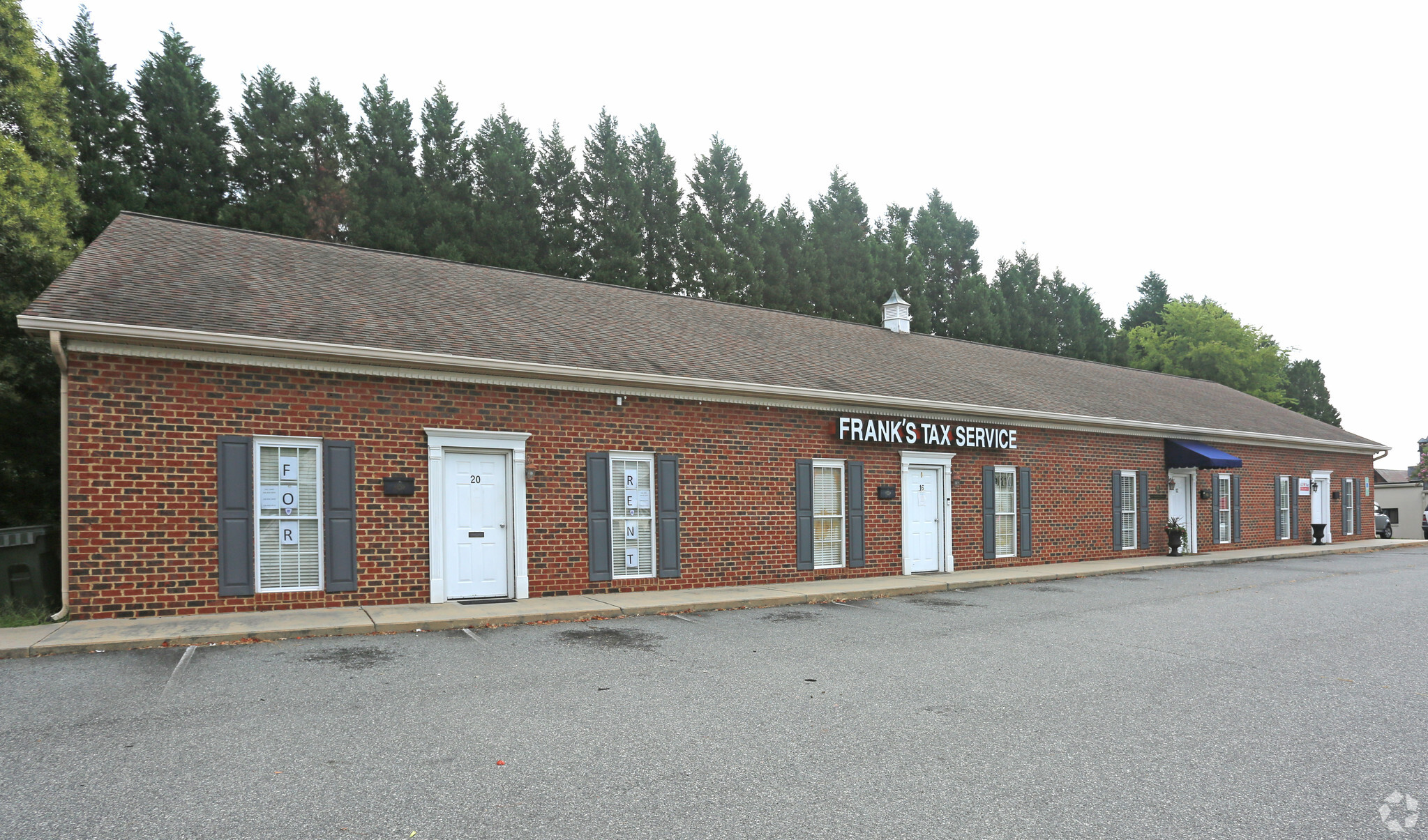 8-20 W 5th Ave, Lexington, NC for Sale