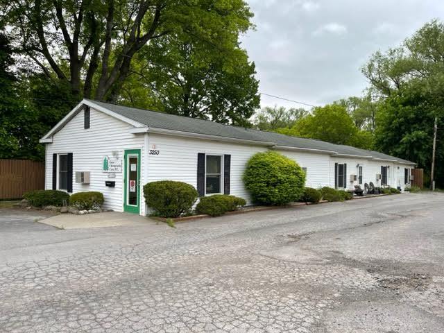 3250 Seneca Tpke, Canastota, NY for Rent