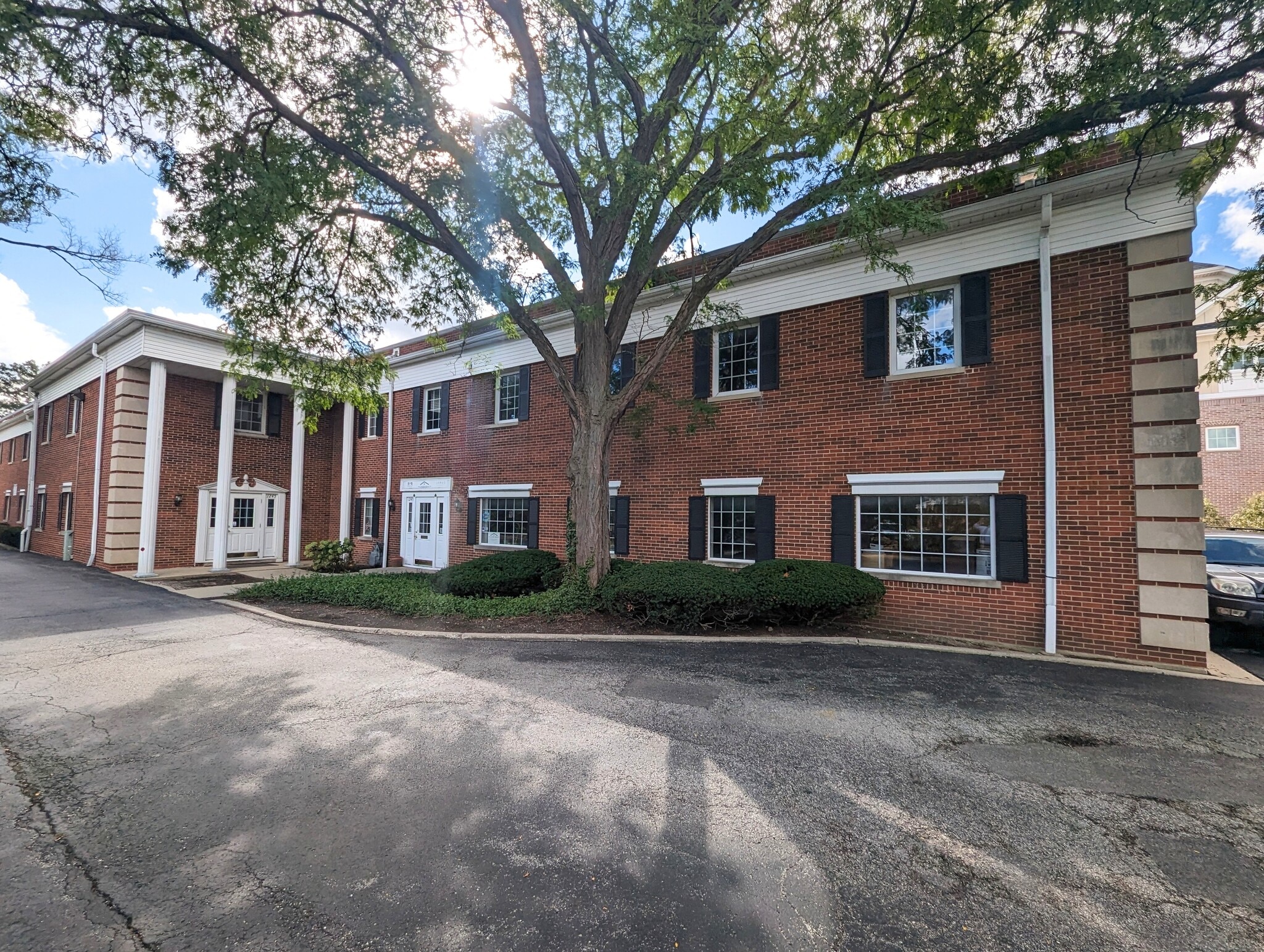 1247 Waukegan Rd, Glenview, IL for Rent