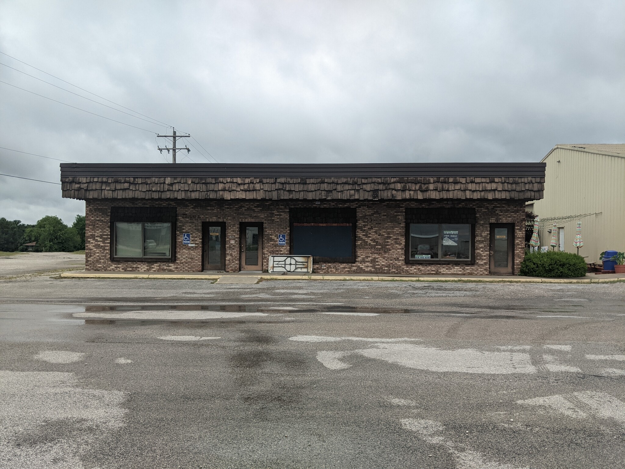 1601 N Market St, Sparta, IL for Sale