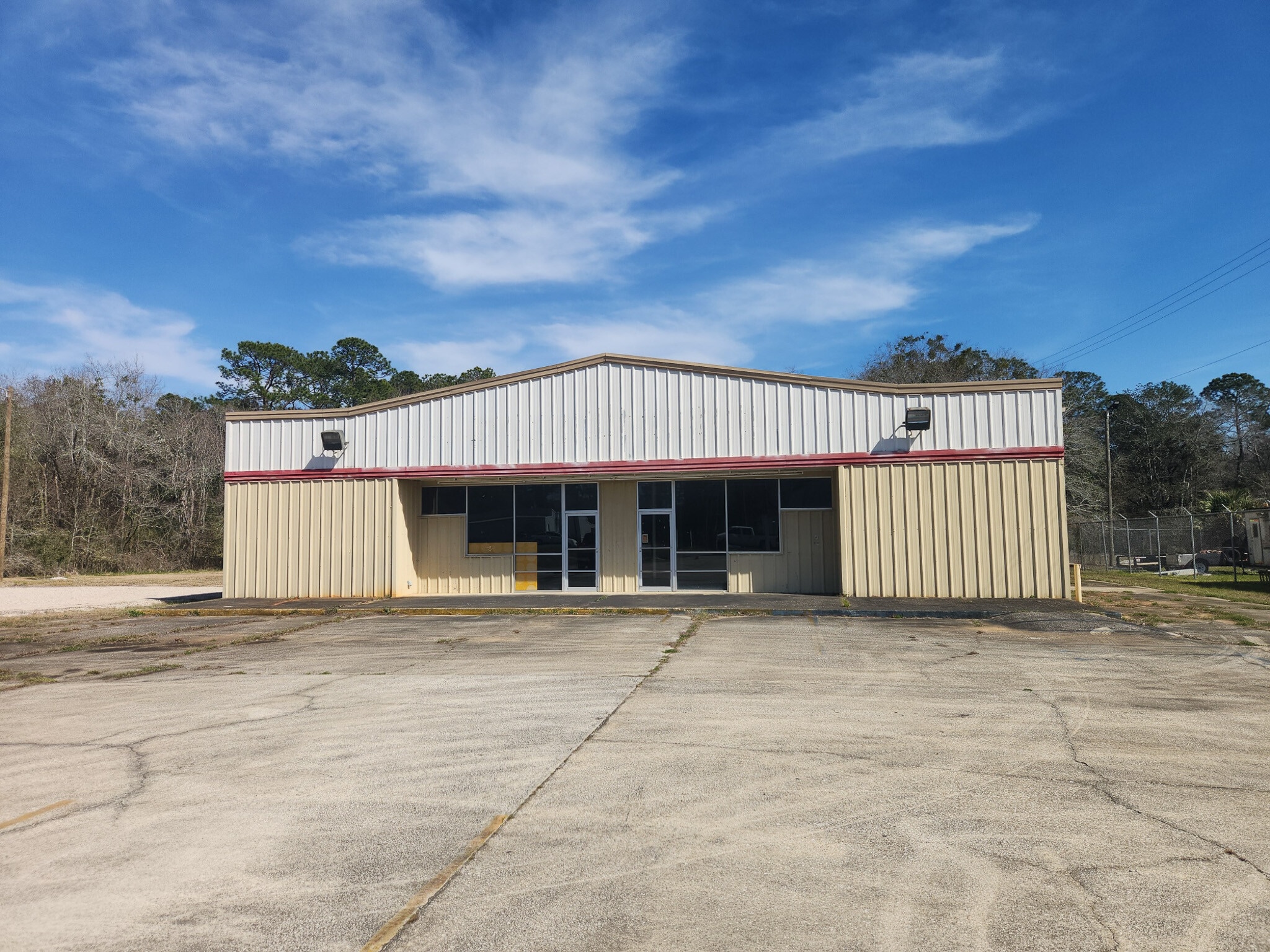13115 N Wintzell Ave, Bayou La Batre, AL for Sale