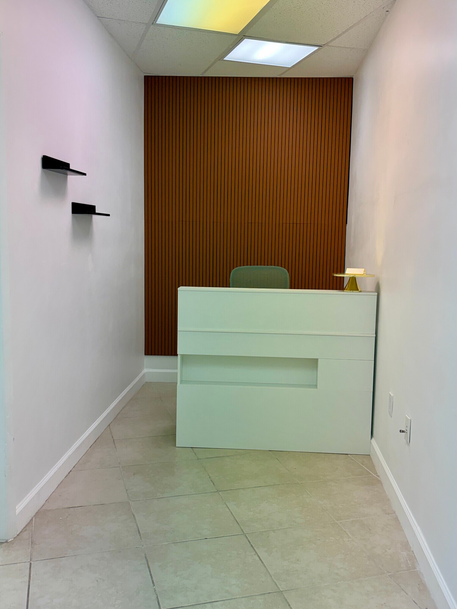 18319-18321 W Dixie Hwy, North Miami Beach, FL for Rent