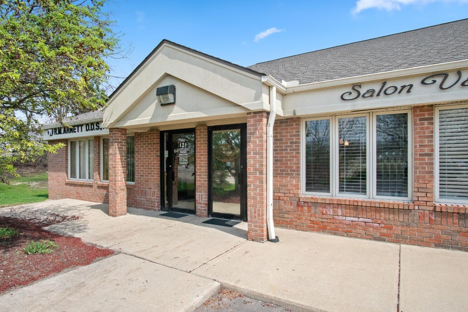 121-127 Keveling Dr, Saline, MI for Sale