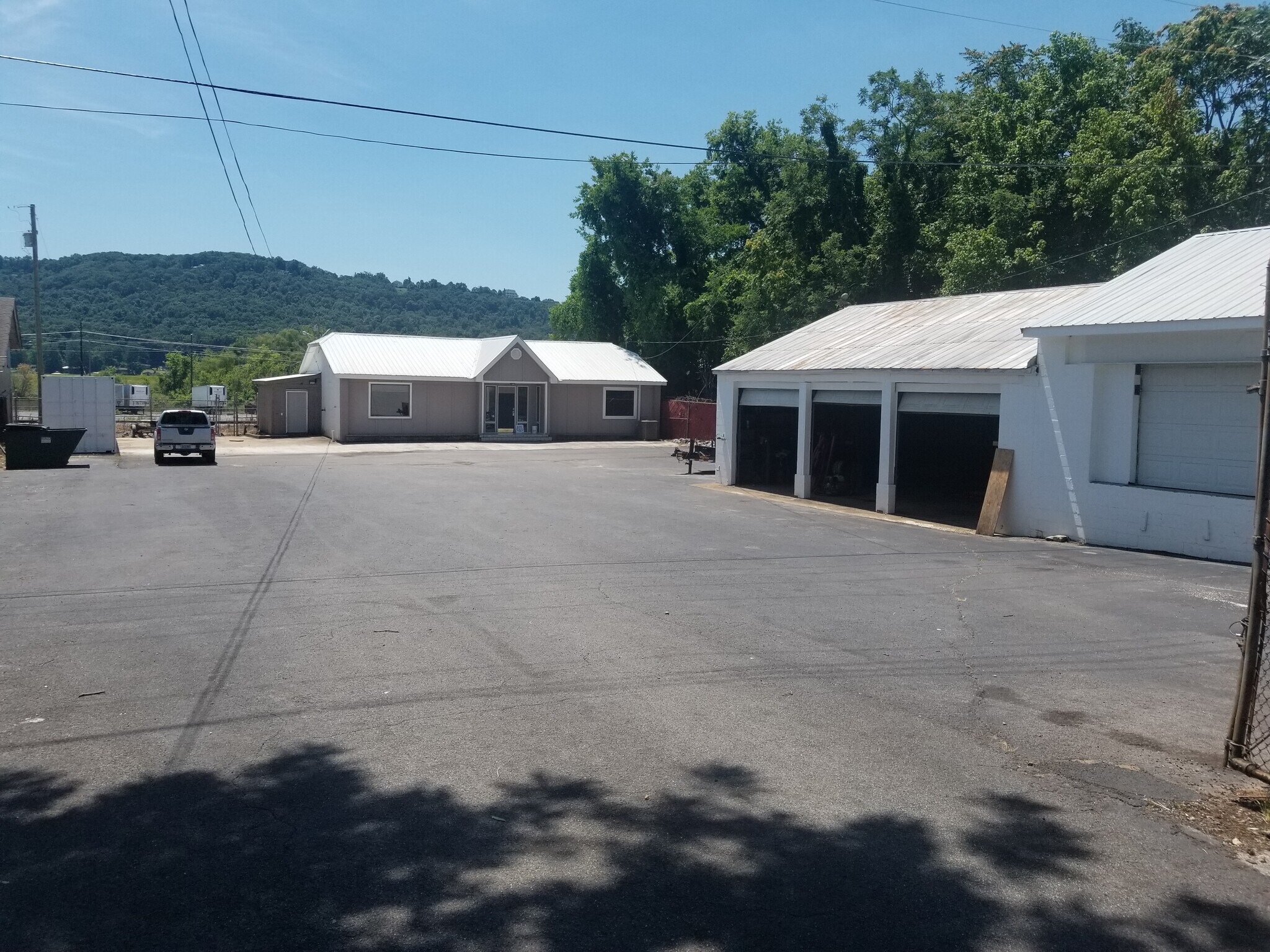 1215 Blount Ave, Guntersville, AL for Rent