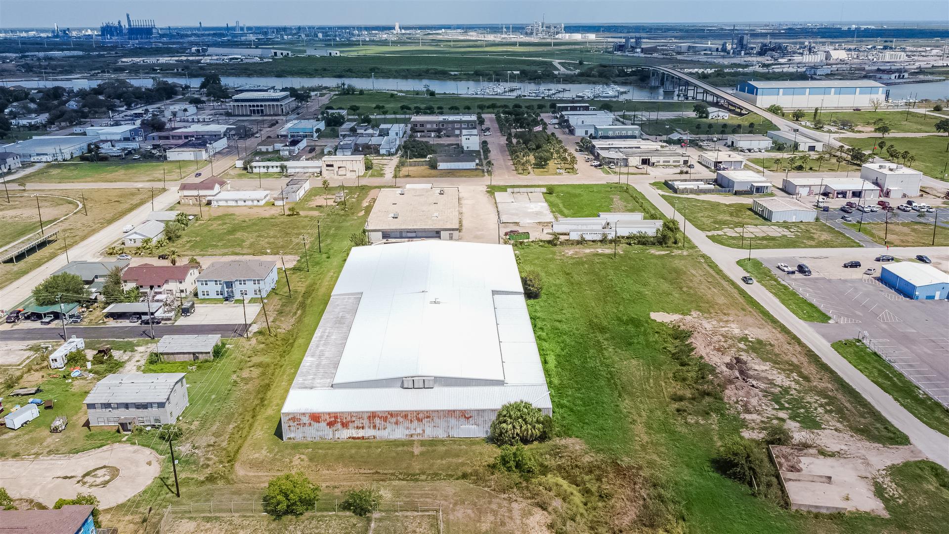 101 W 4th St, Freeport, TX for Sale