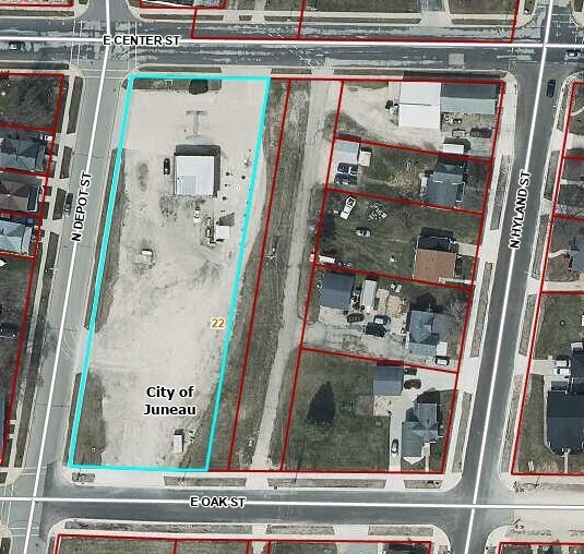 408 E Center St, Juneau, WI for Sale