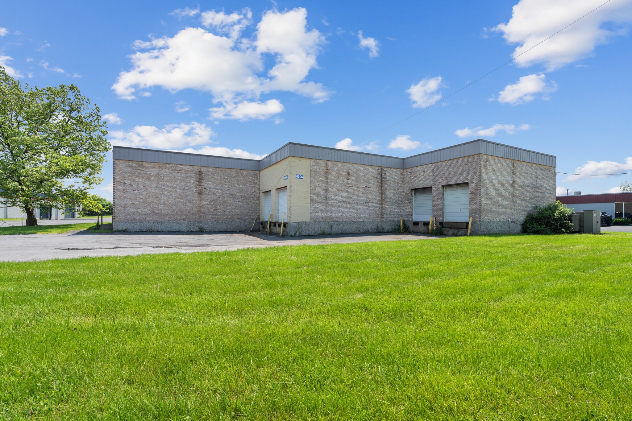 6606 Joy Rd, East Syracuse, NY for Rent