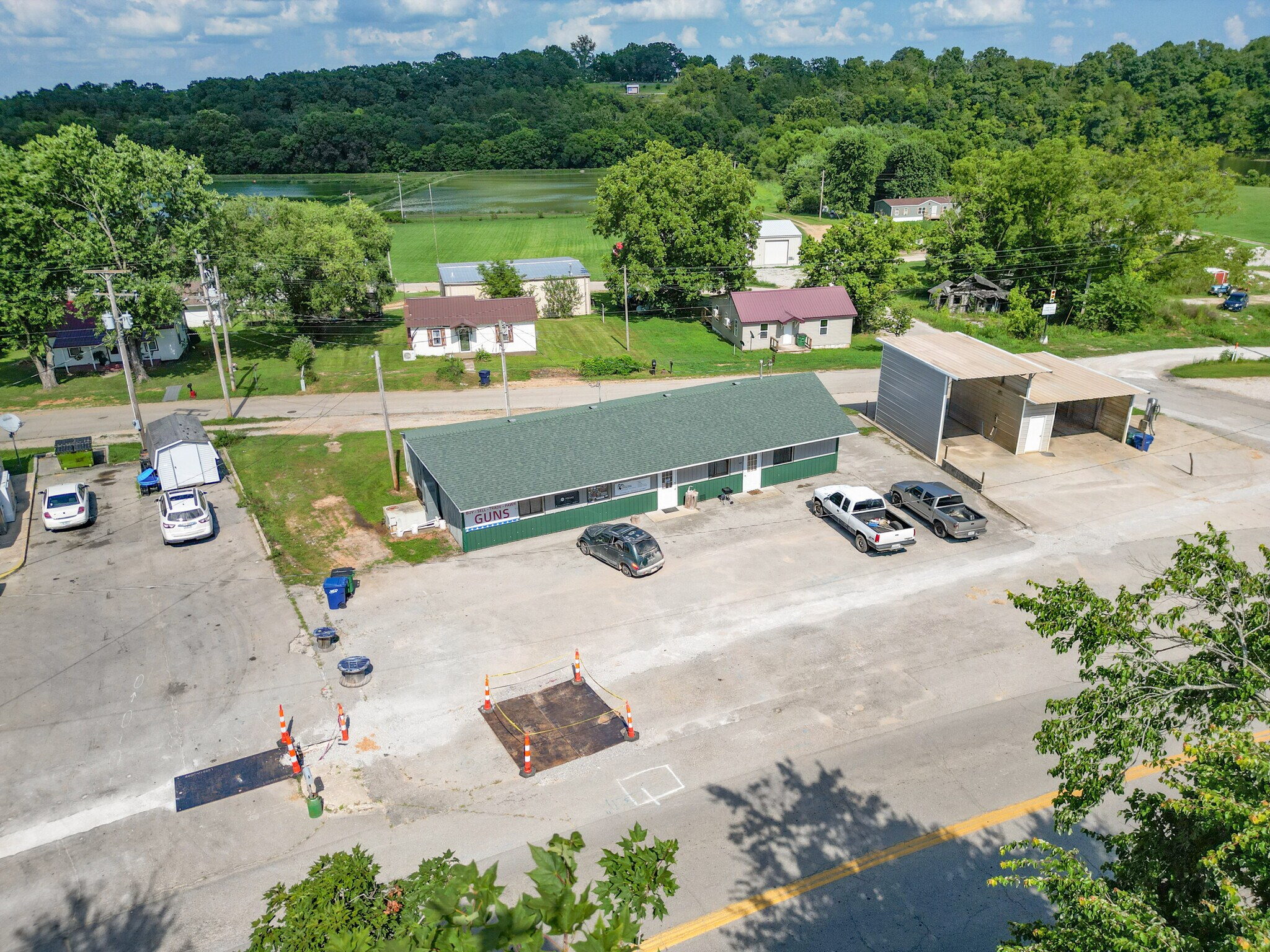 398 S Main St, Hartville, MO for Sale