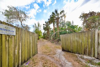 Gibsonton, FL Commercial Land - 8839 Richmond St