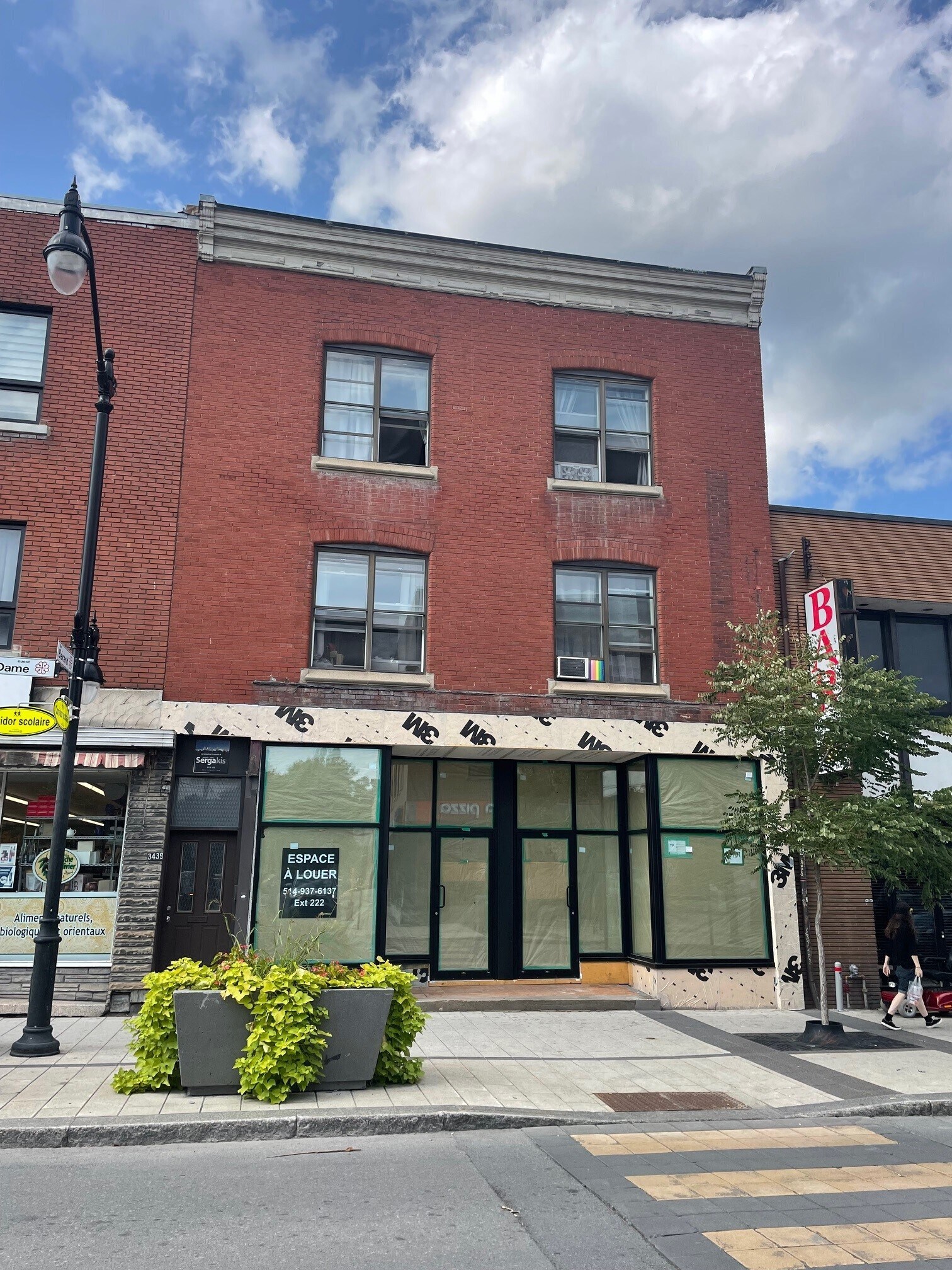 3437-3439 Rue Notre-Dame O, Montréal, QC for Rent