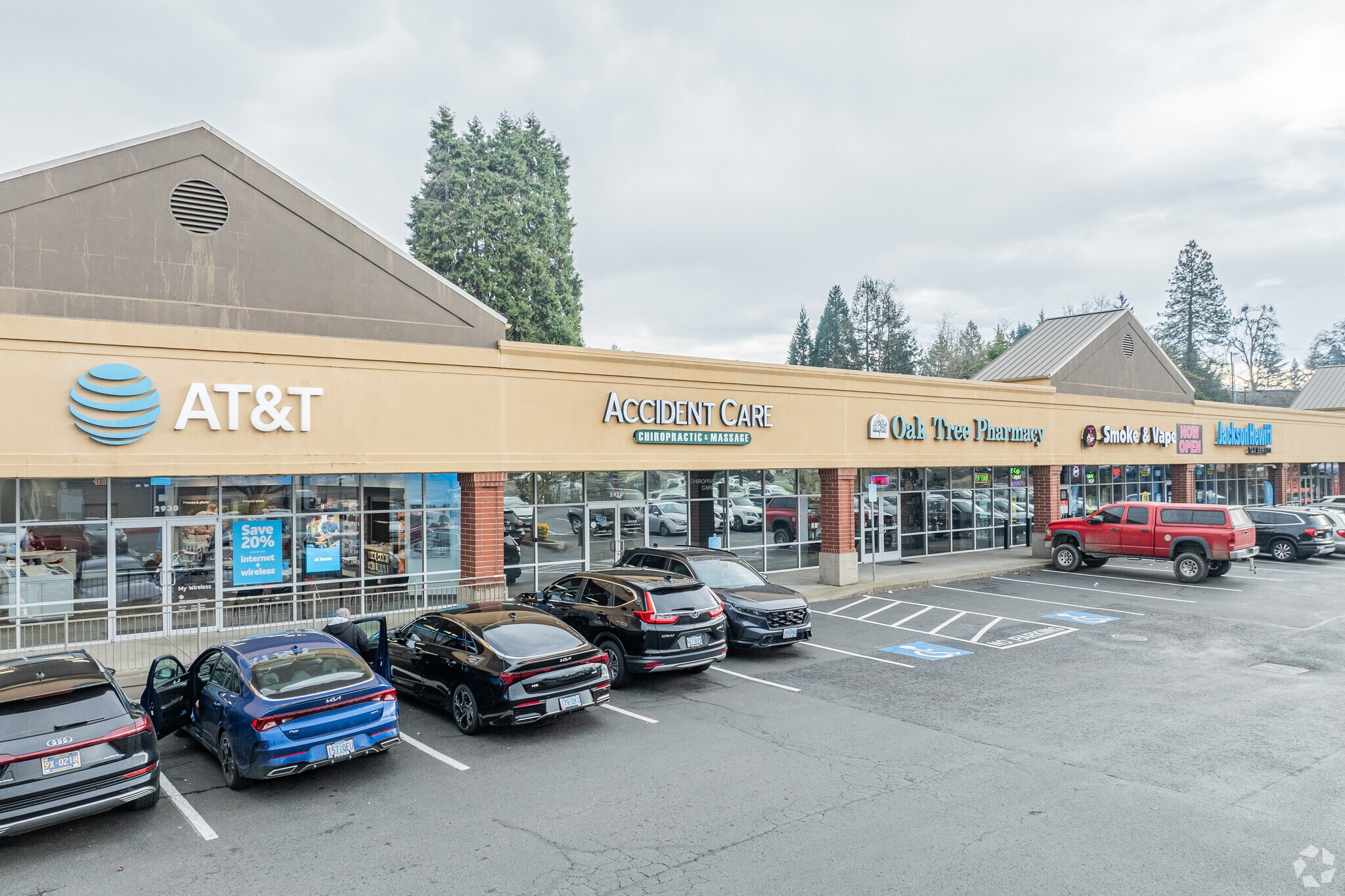 2910-2970 Commercial St SE, Salem, OR for Rent
