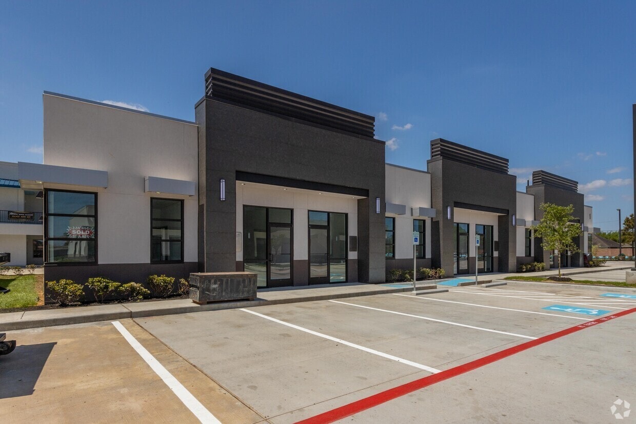 12280 Broadway St, Pearland, TX for Sale