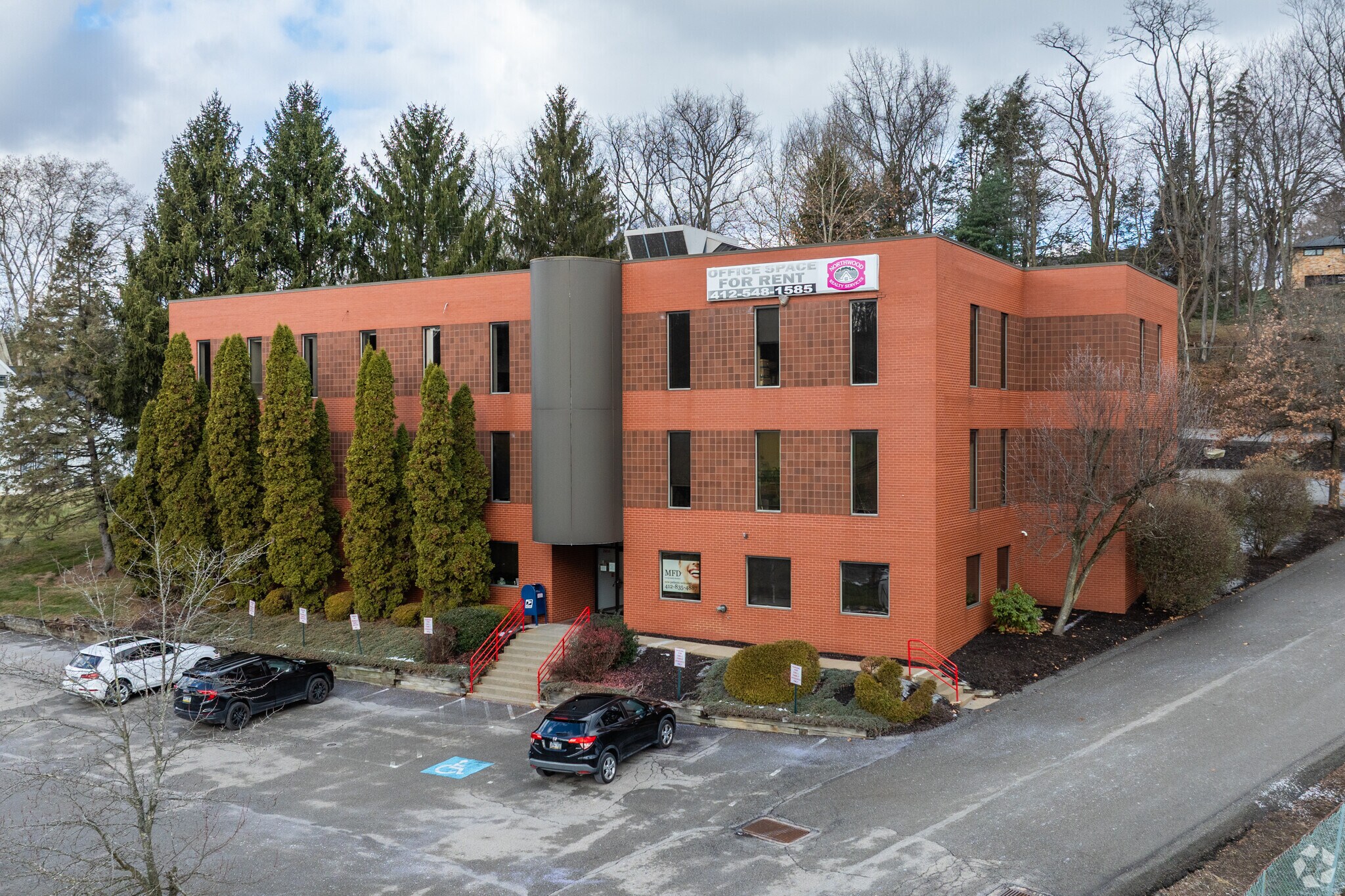 2414 Lytle Rd, Bethel Park, PA for Rent