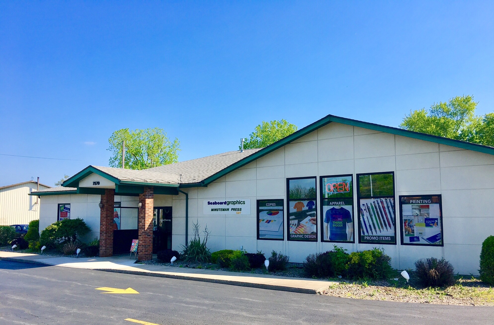 7570 Oswego Rd Liverpool, NY 13090 Retail Property for Lease on