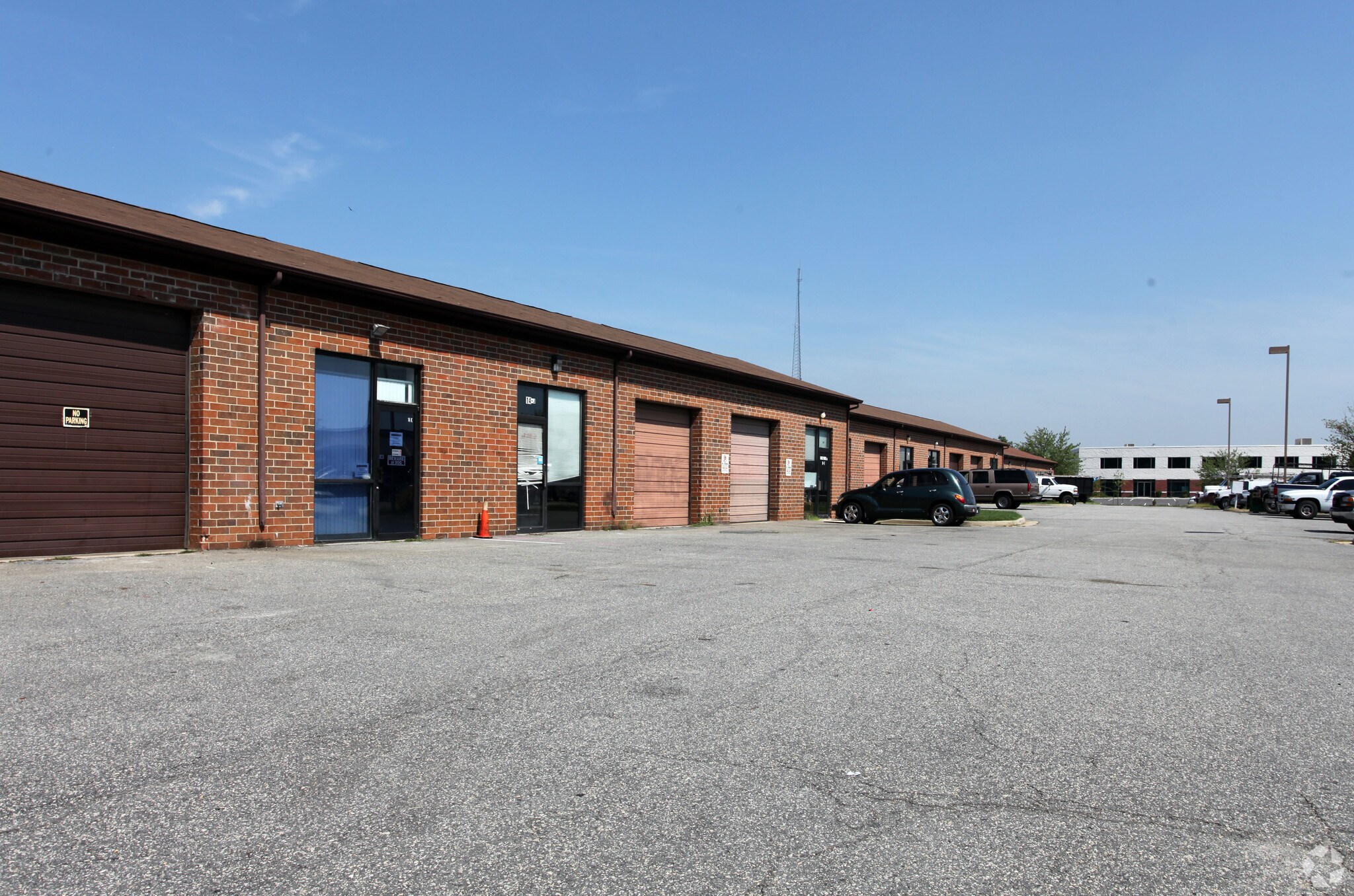 14 Irongate Dr Waldorf, MD 20602 Industrial Property for Lease on