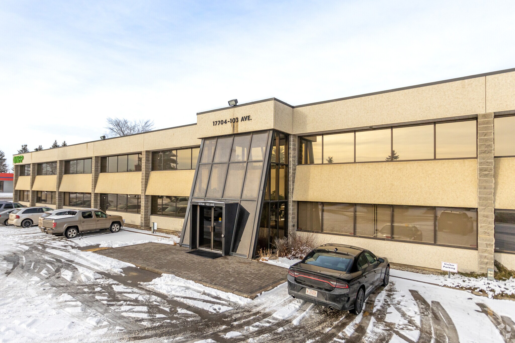 17704 103rd Ave NW, Edmonton, AB for Rent