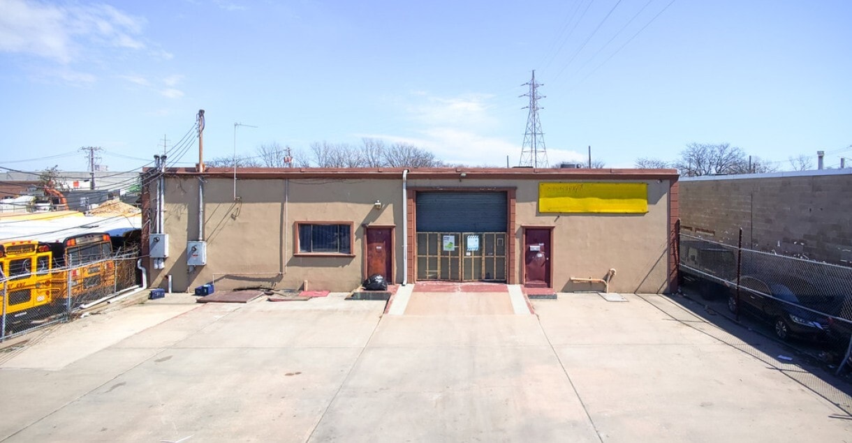 10 Wheelock Ave, Inwood, NY for Sale