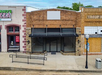 Troup, TX Storefront Retail/Office - 125 W Duval St