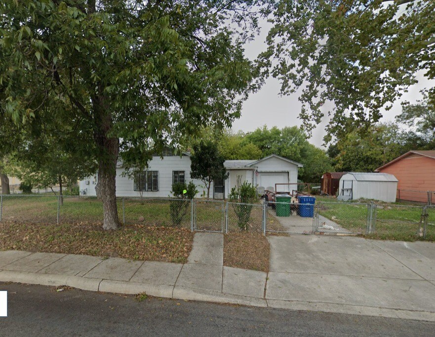 378 Las Palmas Dr, San Antonio, TX for Rent
