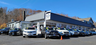 Wilton, CT Auto Dealership - 1039 Danbury Rd