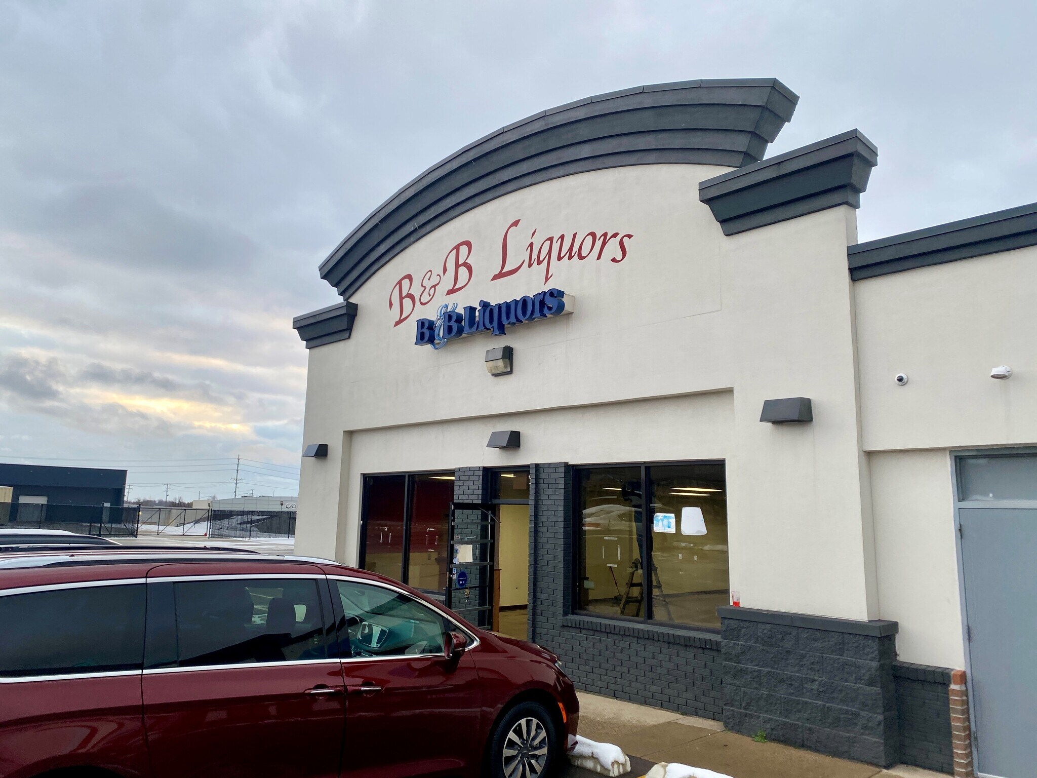 2440 28th St SE, Grand Rapids, MI for Rent
