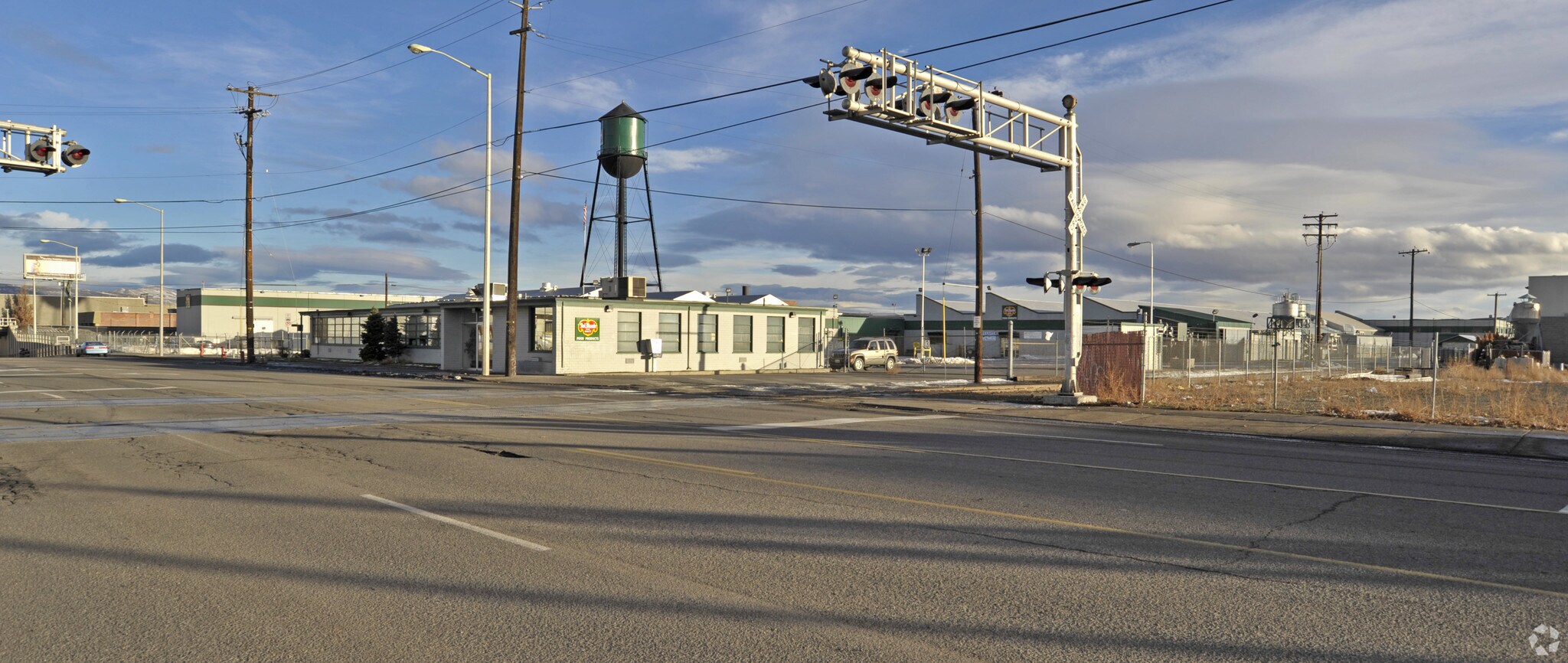 108 W Walnut St, Yakima, WA for Sale