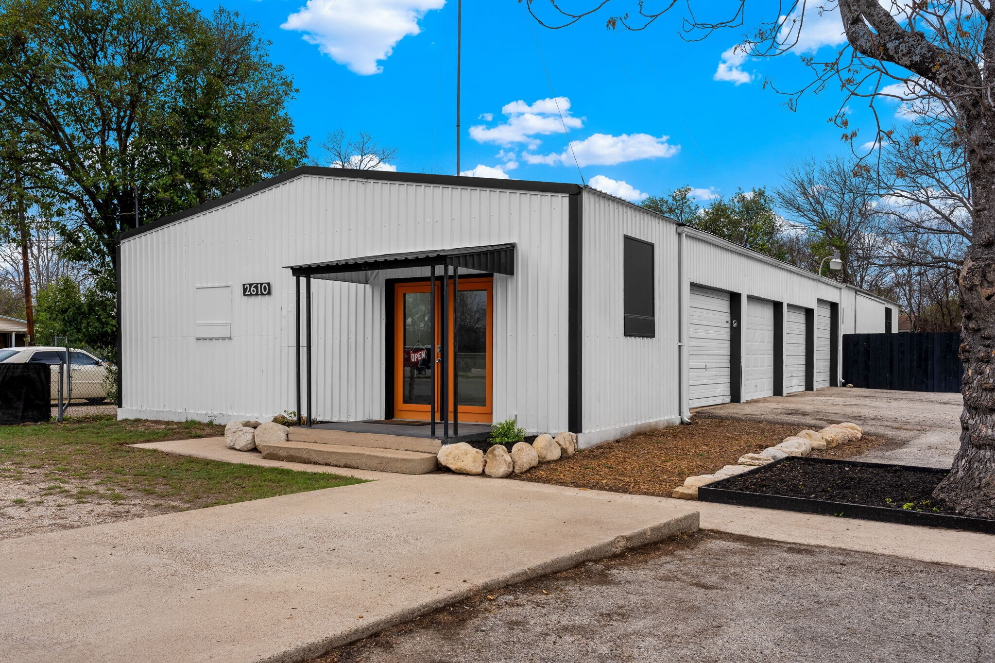 2610 Memorial Blvd, Kerrville, TX for Sale